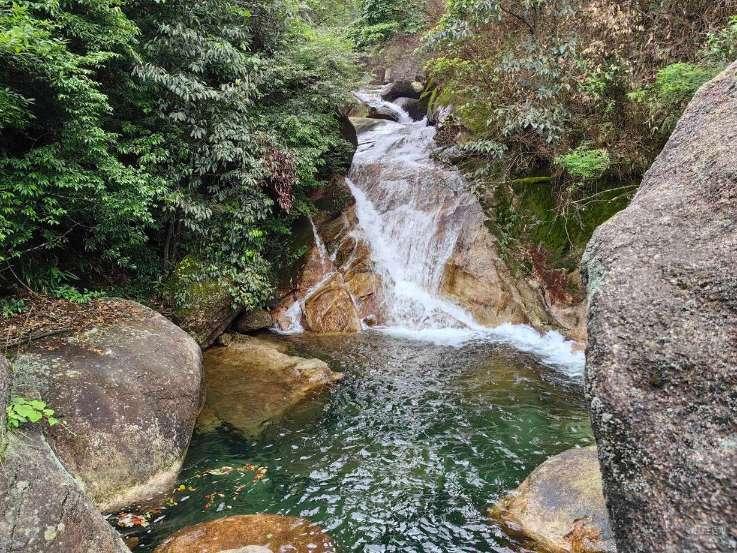 层层恐惧